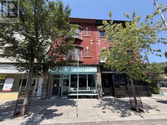 MAIN - 800 BLOOR STREET W Toronto (Dovercourt-Wallace Emerson-Junction) Ontario photo 1