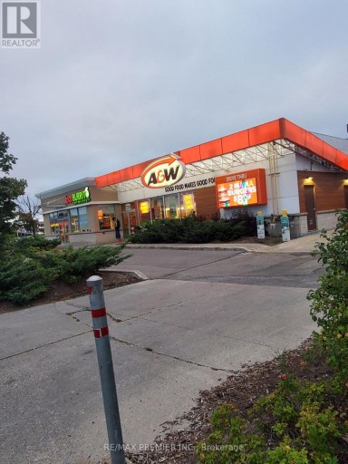 58 - 10909 YONGE STREET, Richmond Hill (Devonsleigh), Ontario, L4C3E3