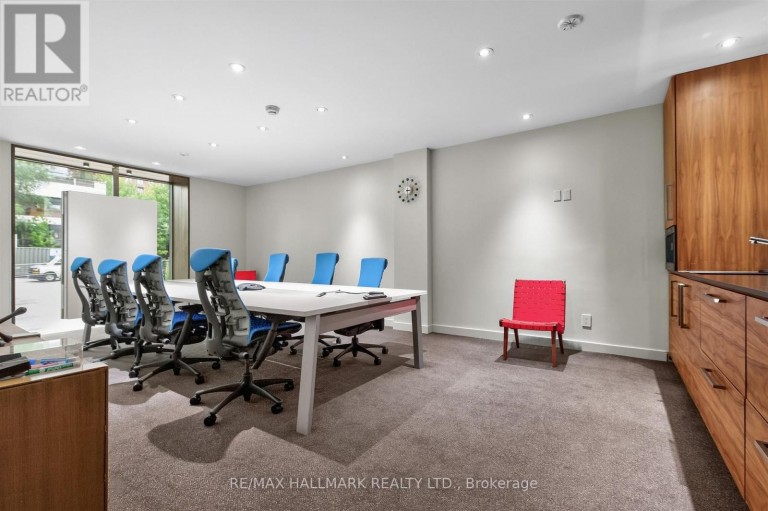 3 ROWANWOOD AVENUE E, Toronto (Rosedale-Moore Park), Ontario, M4W1Y5