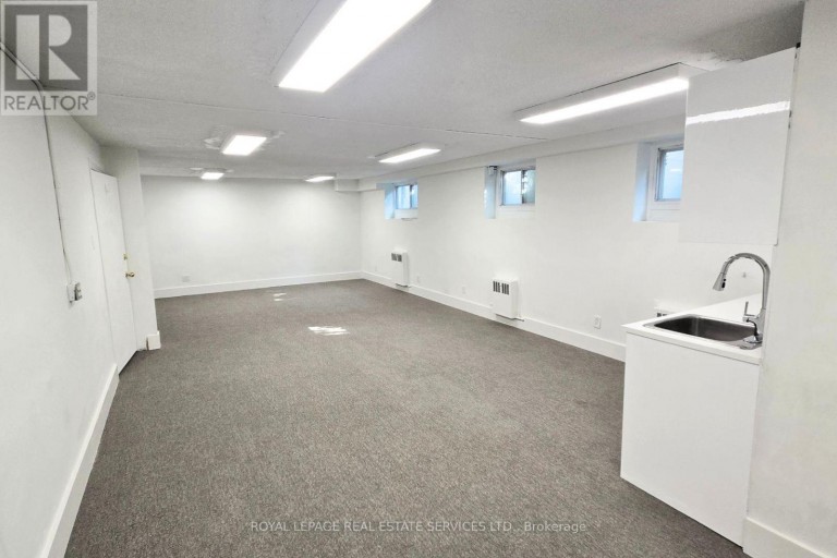 L1 - 2842 BLOOR STREET W, Toronto (Kingsway South), Ontario, M8X1B1