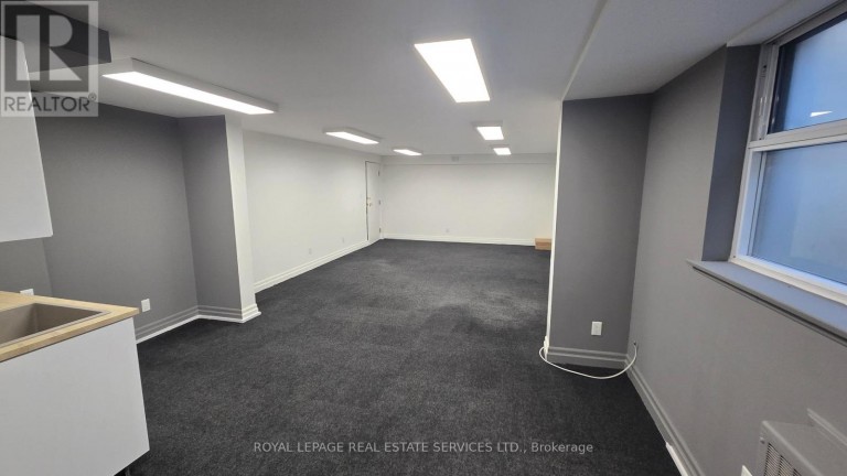 L2 - 2842 BLOOR STREET W, Toronto (Kingsway South), Ontario, M8X1B1