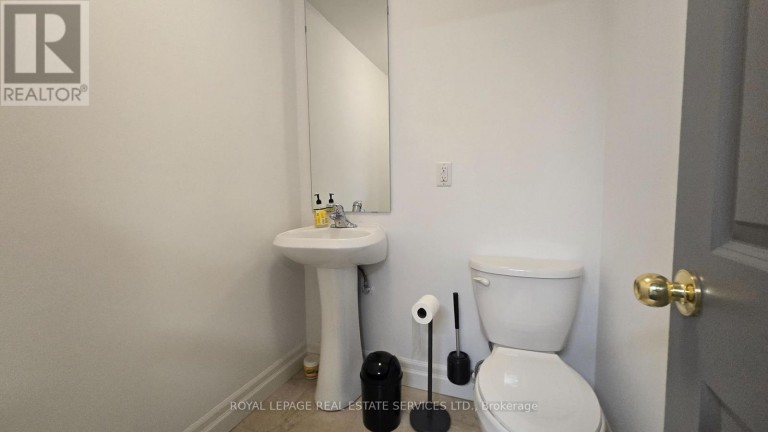 L2 - 2842 BLOOR STREET W, Toronto (Kingsway South), Ontario, M8X1B1