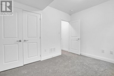 2 - 5 RANCH TERRACE Barrie Ontario photo 4