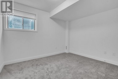 2 - 5 RANCH TERRACE Barrie Ontario photo 5