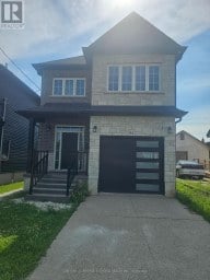 (UPPER) - 84 BELAND AVENUE Hamilton (McQuesten) Ontario photo 1
