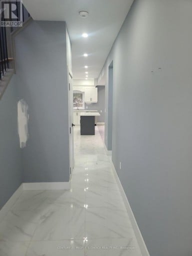 (UPPER) - 84 BELAND AVENUE, Hamilton (McQuesten), Ontario, L8H6C1