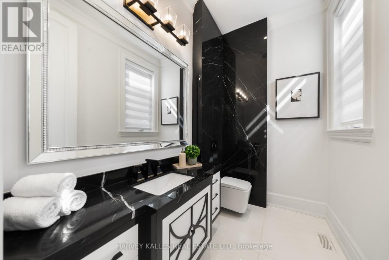 148 MUNRO BOULEVARD, Toronto (St. Andrew-Windfields), Ontario, M2P1C8
