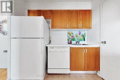 1901 - 5 PARKWAY FOREST DRIVE Toronto (Henry Farm) Ontario photo 12