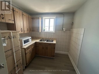 1 - 37 HOLLAND STREET W Bradford West Gwillimbury (Bradford) Ontario photo 2