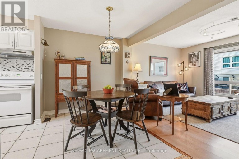2 - 125 BONAVENTURE DRIVE, Hamilton (Gilbert), Ontario, L9C5Y9