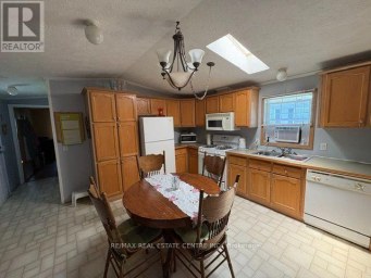 101 MAPLE GROVE VILLAGE ROAD Southgate Ontario photo 13