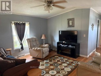 101 MAPLE GROVE VILLAGE ROAD Southgate Ontario photo 8