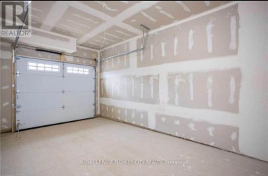 3622 SOUTHBRIDGE AVENUE London South (South W) Ontario photo 8