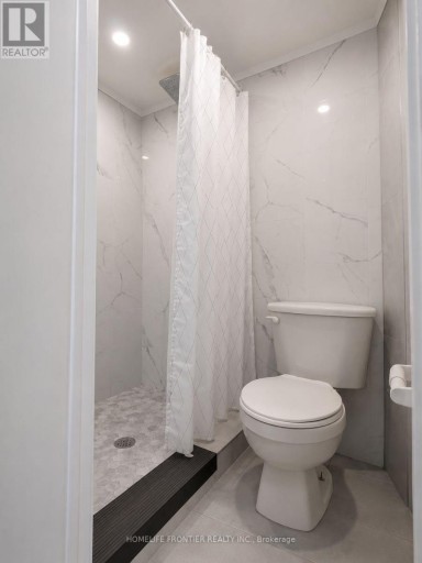 GROUND LEVEL - 49 RED ROBIN WAY, Toronto (Westminster-Branson), Ontario, M2R3K6