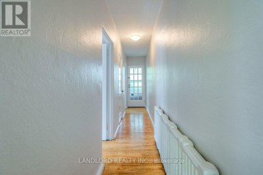 UPPER - 20 ACACIA ROAD Toronto (Mount Pleasant West) Ontario photo 13