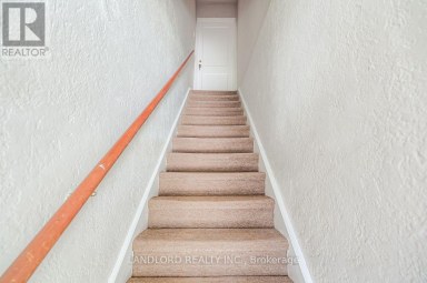 UPPER - 20 ACACIA ROAD Toronto (Mount Pleasant West) Ontario photo 4