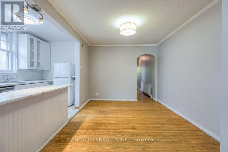 UPPER - 20 ACACIA ROAD, Toronto (Mount Pleasant West), Ontario, M4S2K4