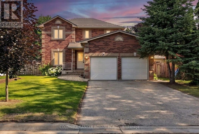 8 MCCULLOUGH AVENUE, New Tecumseth (Beeton), Ontario, L0G1A0