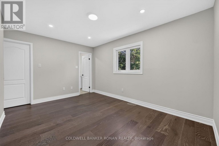 8 MCCULLOUGH AVENUE, New Tecumseth (Beeton), Ontario, L0G1A0