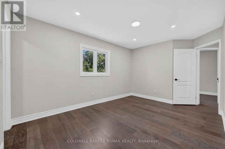 8 MCCULLOUGH AVENUE, New Tecumseth (Beeton), Ontario, L0G1A0