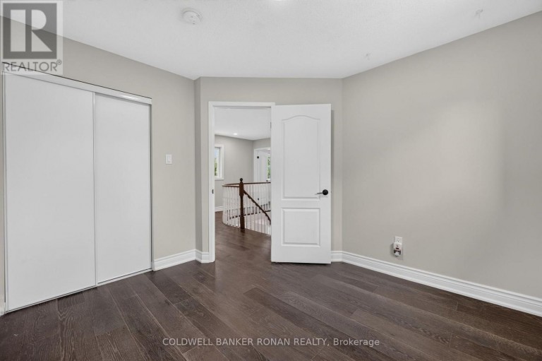 8 MCCULLOUGH AVENUE, New Tecumseth (Beeton), Ontario, L0G1A0