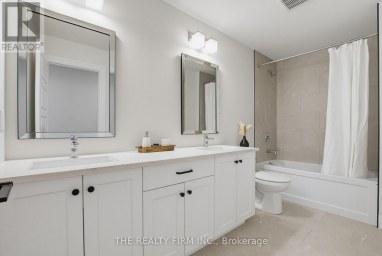 7 ASPEN CIRCLE Thames Centre Ontario photo 30