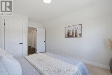 7 ASPEN CIRCLE Thames Centre Ontario photo 34