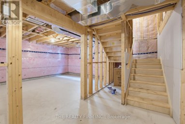 7 ASPEN CIRCLE Thames Centre Ontario photo 37