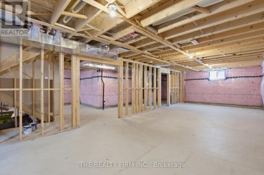 7 ASPEN CIRCLE Thames Centre Ontario photo 38