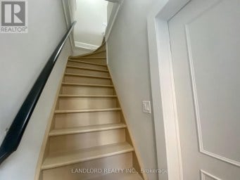 E - 341 ST CLAIR AVENUE W Toronto (Casa Loma) Ontario photo 10