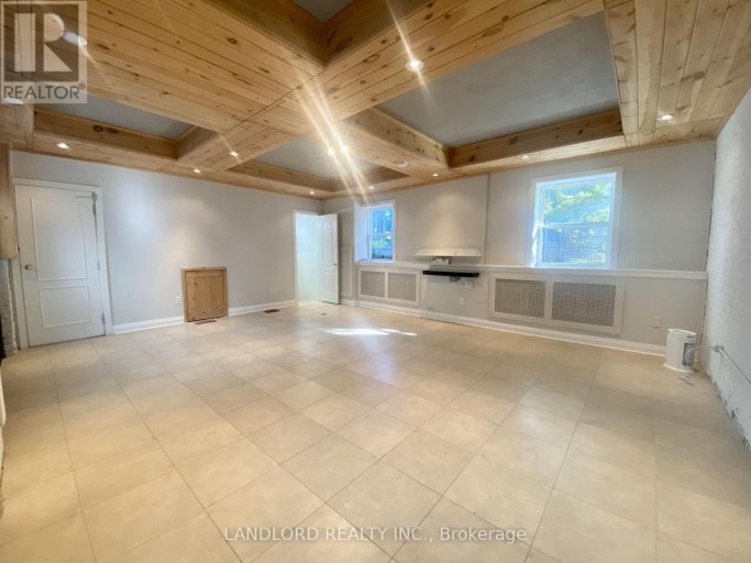 E - 341 ST CLAIR AVENUE W, Toronto (Casa Loma), Ontario, M5P1N3