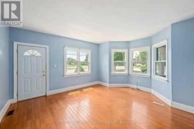 1456 GORE ROAD London East (East O) Ontario photo 14
