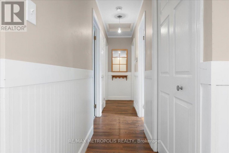 MAIN - 23 SILVER ASPEN CRESCENT, Kitchener, Ontario, N2N1H5