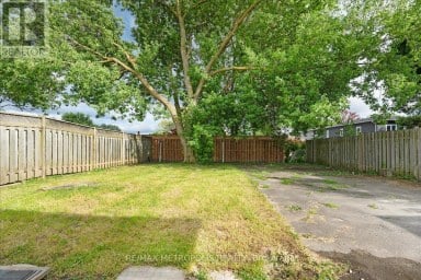 MAIN - 23 SILVER ASPEN CRESCENT Kitchener Ontario photo 38
