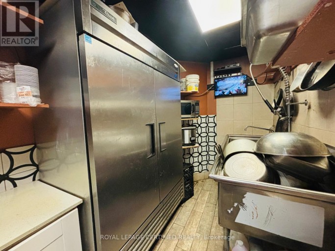 754 KING STREET W, Toronto (Niagara), Ontario, M5V1N3