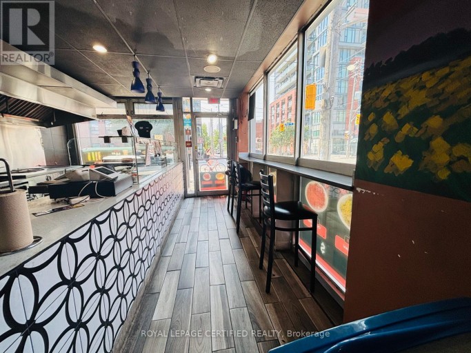754 KING STREET W, Toronto (Niagara), Ontario, M5V1N3