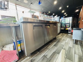 754 KING STREET W Toronto (Niagara) Ontario photo 9