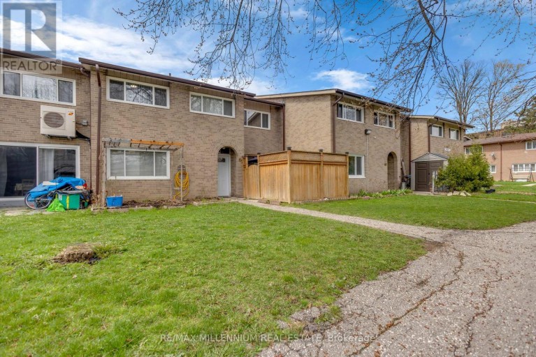 62 - 79 DRIFTWOOD AVENUE, Toronto (Glenfield-Jane Heights), Ontario, M3N2M7