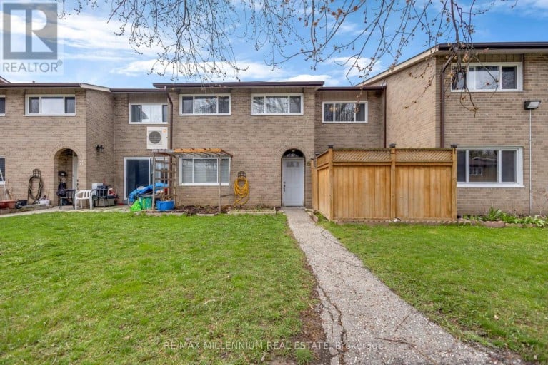 62 - 79 DRIFTWOOD AVENUE, Toronto (Glenfield-Jane Heights), Ontario, M3N2M7