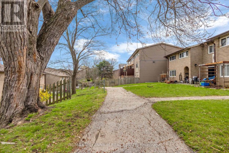 62 - 79 DRIFTWOOD AVENUE, Toronto (Glenfield-Jane Heights), Ontario, M3N2M7