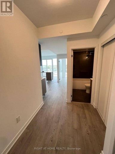 1101 - 220 MISSINNIHE WAY, Mississauga (Port Credit), Ontario, L5H0A9
