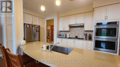 LEASE - 12 PLOWRIGHT ROAD Springwater (Minesing) Ontario photo 12