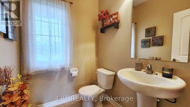LEASE - 12 PLOWRIGHT ROAD Springwater (Minesing) Ontario photo 14