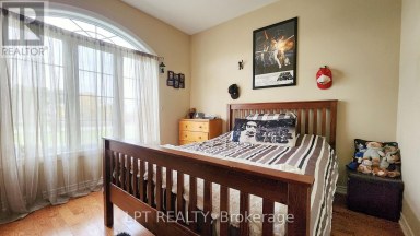 LEASE - 12 PLOWRIGHT ROAD Springwater (Minesing) Ontario photo 16