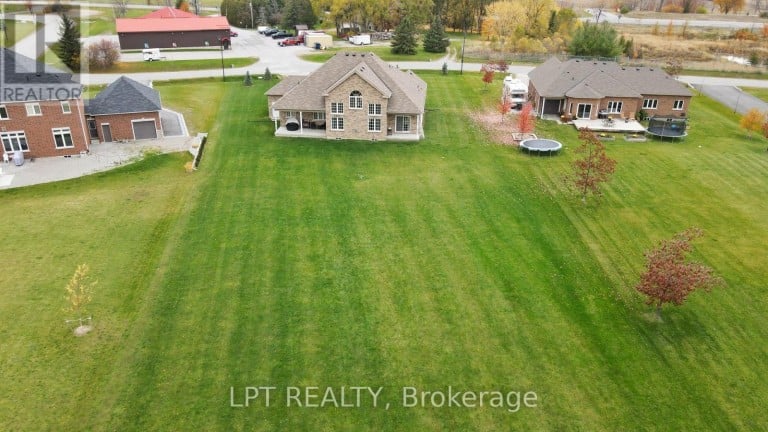 LEASE - 12 PLOWRIGHT ROAD, Springwater (Minesing), Ontario, L9X0A3