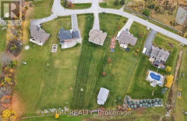 LEASE - 12 PLOWRIGHT ROAD Springwater (Minesing) Ontario photo 35