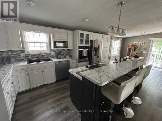 14 25 THAMES ROAD, St. Marys, Ontario, N4X1G1