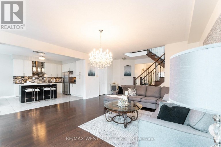 62 BROOKVIEW DRIVE, Bradford West Gwillimbury (Bradford), Ontario, L3Z0S5