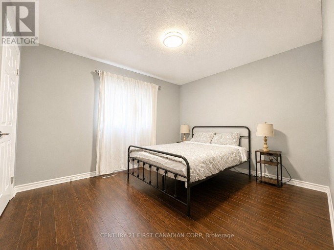 2722 BATEMAN TRAIL, London South (South W), Ontario, N6L0A8