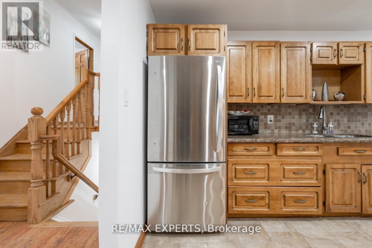 140 SAND ROAD, East Gwillimbury (Holland Landing), Ontario, L9N1H9
